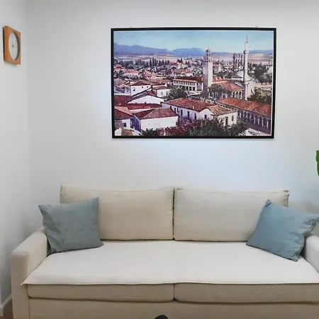 Apartamento Lois Tirana