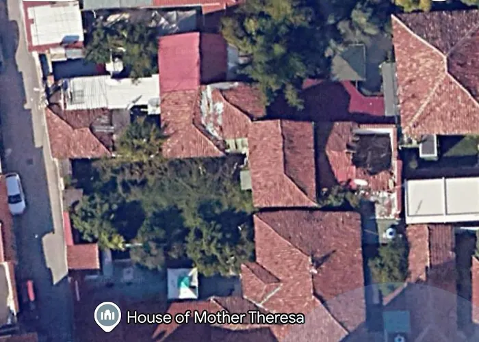 Lois Apartment Tirana